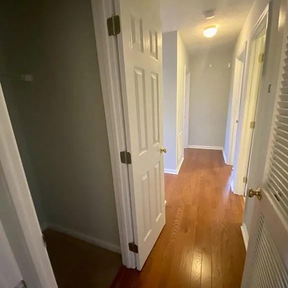 5051 Waterford Dr — Photo 7