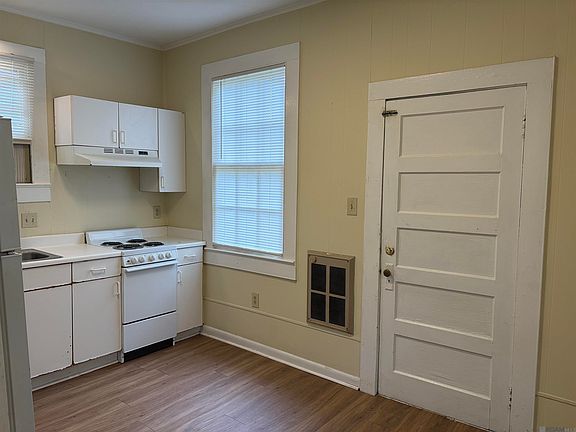 5th image of 3535 Capital Heights Ave