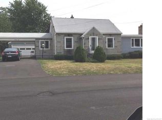 73 Innes Rd, Buffalo, NY 14224