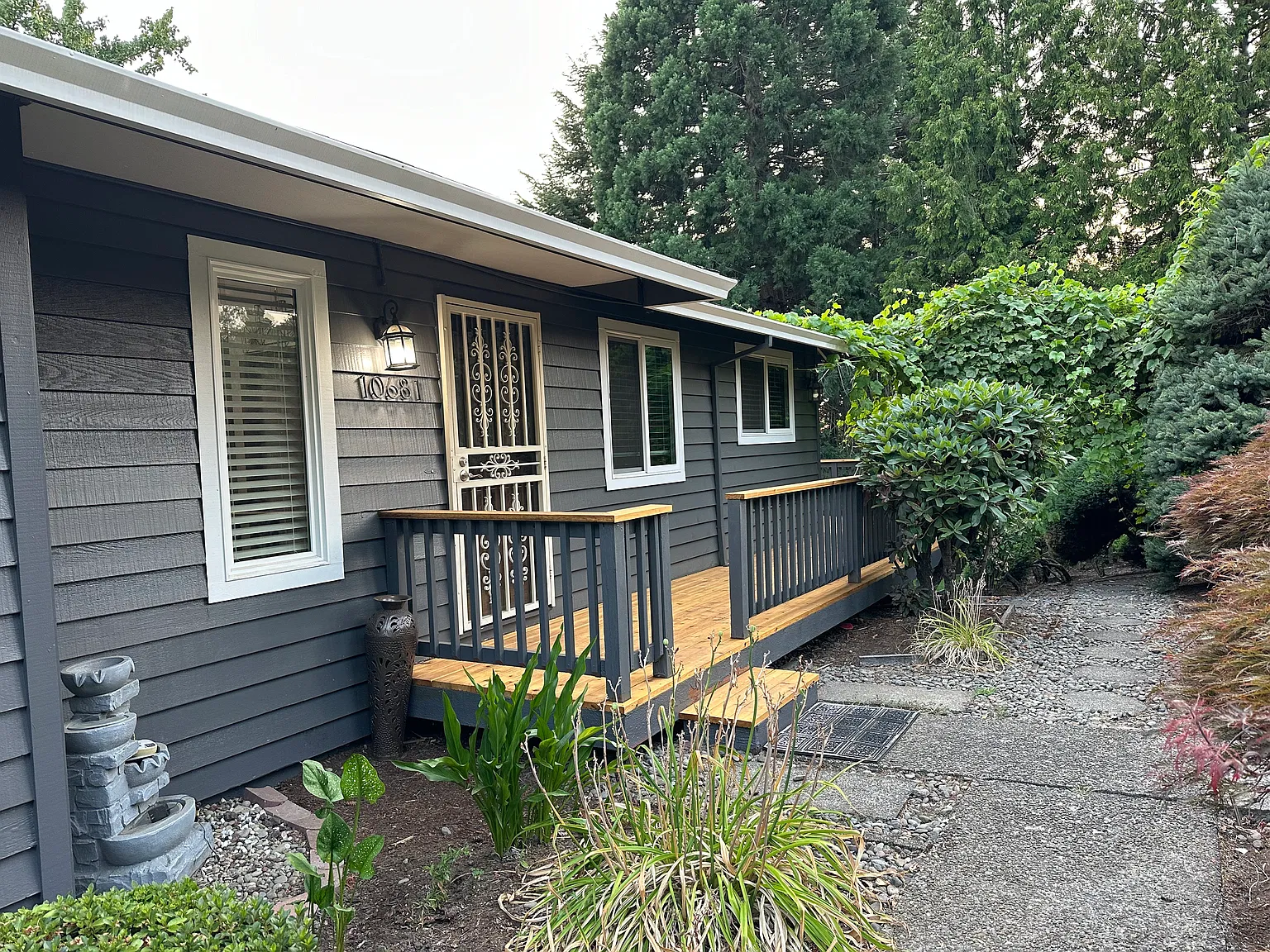 10681 SE Stevens Way — Photo 2