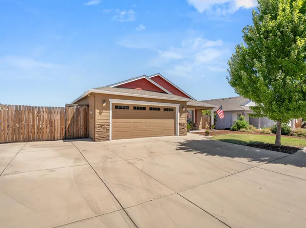 128 Cedric Ct, Eagle Pt, OR 97524
