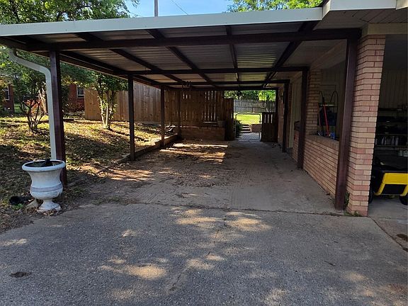 3rd image of 706 Livingston Ave