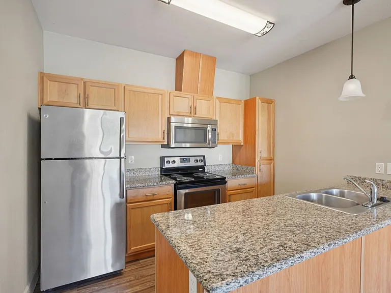 Aspen Grove Apartments — Photo 48