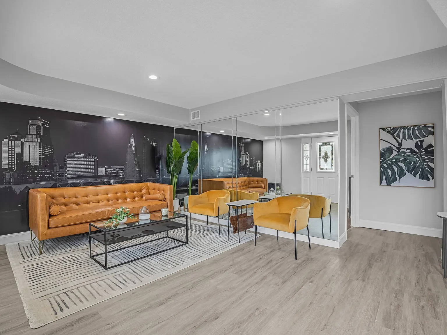 Windsong Apartments — Photo 2