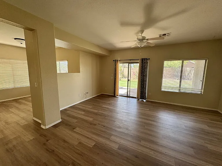 3543 W Steinbeck Ct — Photo 12