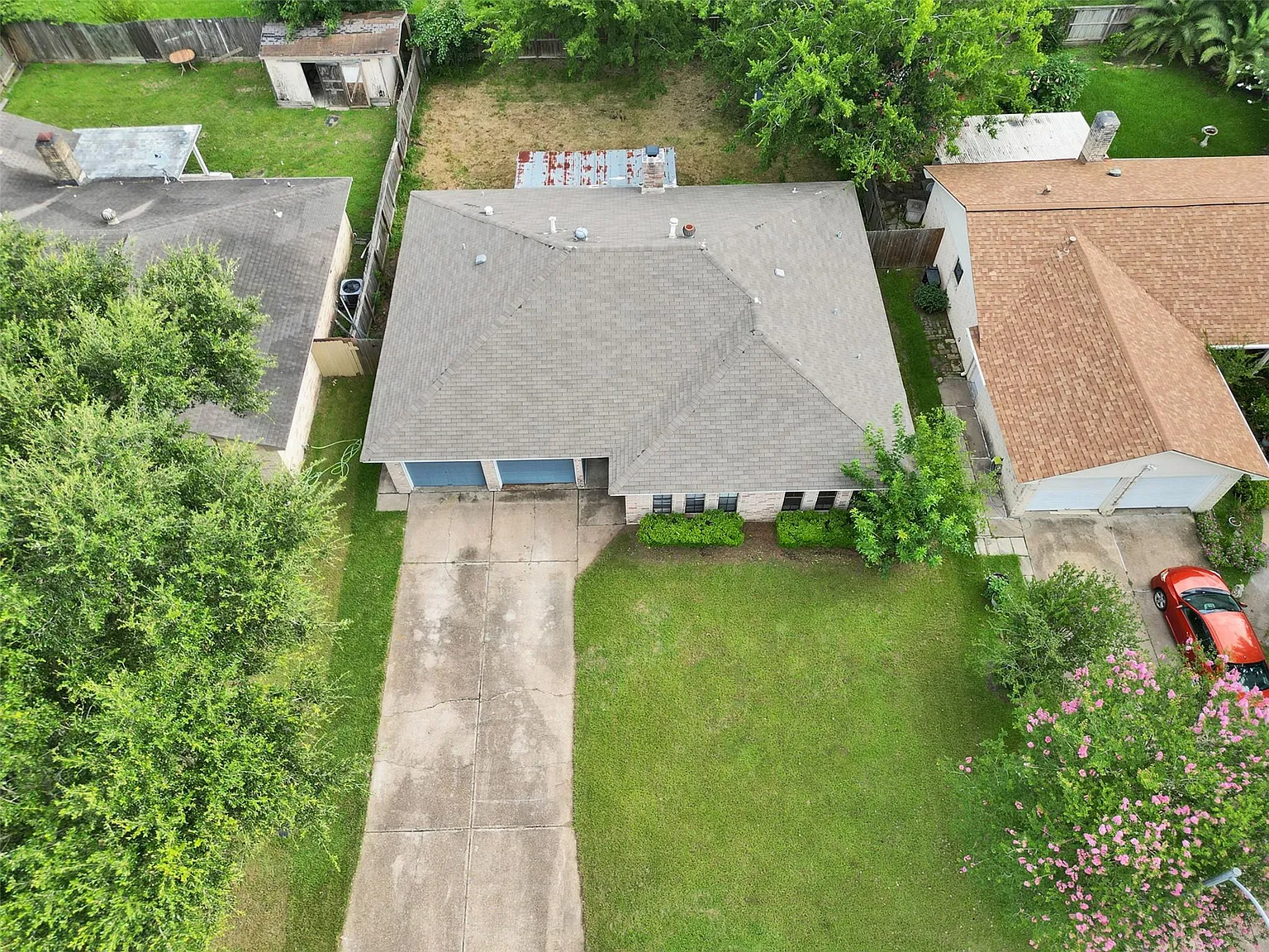 4 bed, 2.0 bath, 1997 sqft, $2,000 — Photo 3