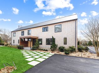 19 Cleveland Dr, Montauk, NY 11954