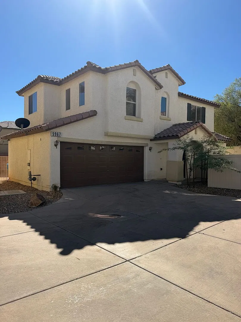 Americana Property Mgmt - Beautiful 3 Beds, 2 Story Home In Sw Community. — Photo 1