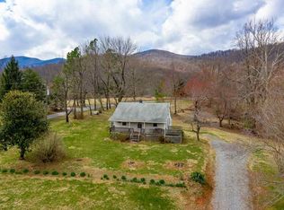 1266 Fox Hollow Rd, Afton, VA 22920