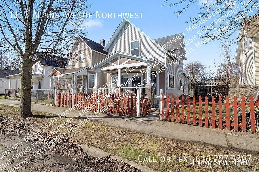 1113 Alpine Ave NW