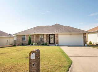 4966 W Tarkio St, Springfield, MO 65802