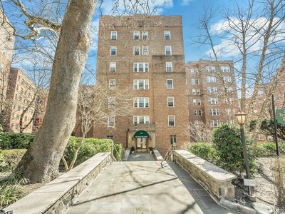 280 Bronxville #1Y, Bronxville, NY, 10708