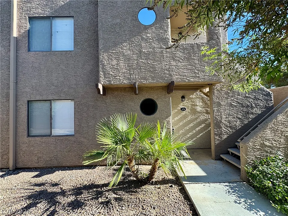 2964 Juniper Hills Blvd #104
