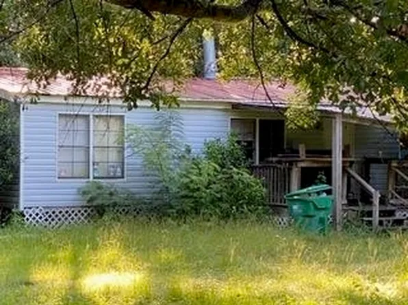 1087 Cypress St SE, Darien, GA 31305