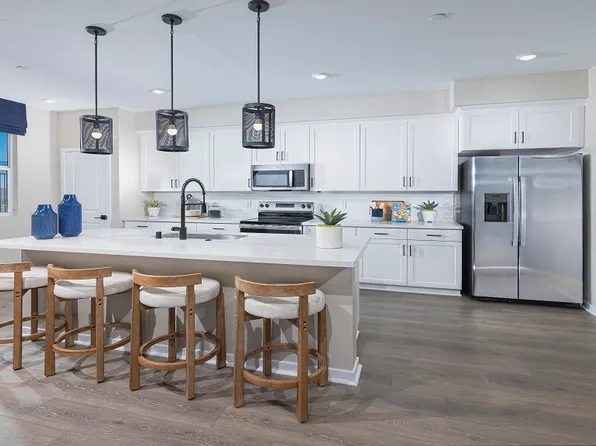 33269 Opal Glass Dr, French Valley, CA 92596