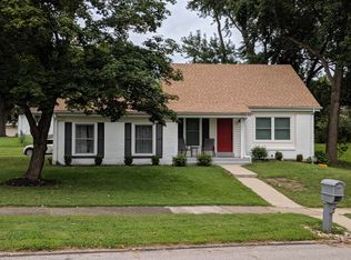 431 Sorrento Dr, Ballwin, MO 63021