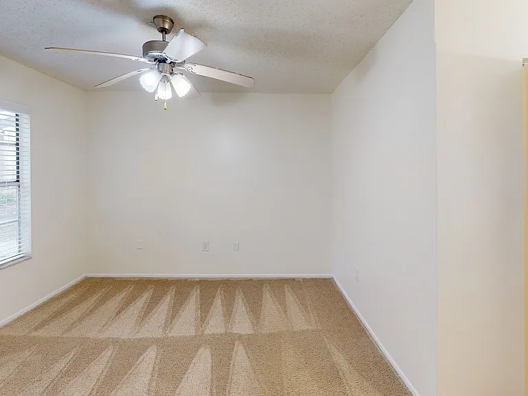 Lakewood Place — Photo 140