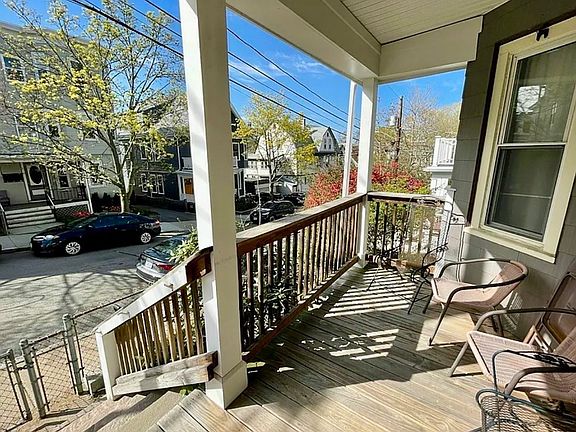 2nd image of 14 Dow St