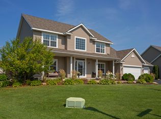 4021 Landings Dr, Saint Bonifacius, MN 55375