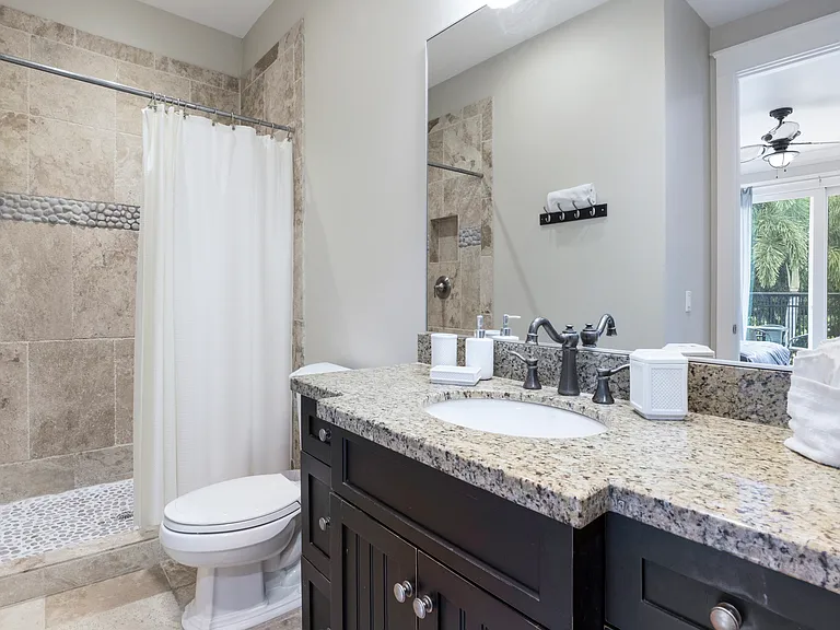 445 Palm River Blvd — Photo 46
