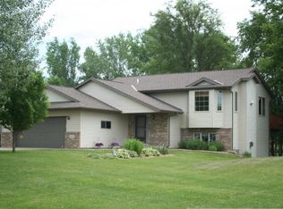 6101 117th St NW, Maple Lake, MN 55358