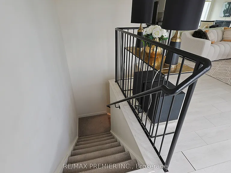 210 Victoria St #4407 — Photo 31