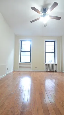 Rented by City Connections Realty | media 4