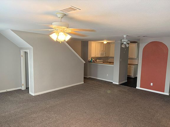 5th image of 179 Binnacle Ct #B