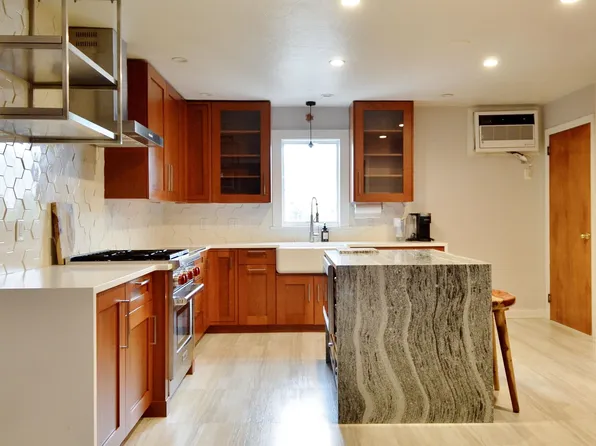 19 West 32nd Street image 13 of 26