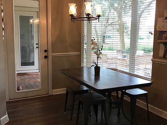 4th image of 416 Oak Pond Dr