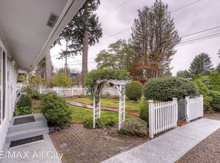 16030 13th Ave SW, Seattle, WA 98166