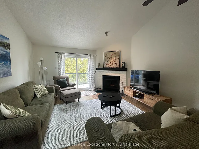 149 Fairway Cres #71 — Photo 13