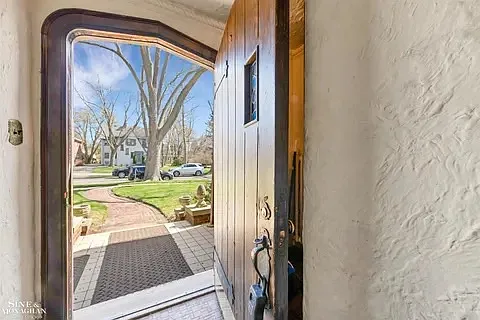 4 bed, 2600 sqft, $2,545 — Photo 4