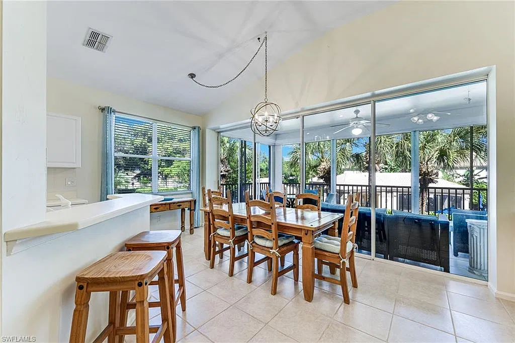 3 bed, 3.0 bath, 1960 sqft, $5,500 — Photo 2