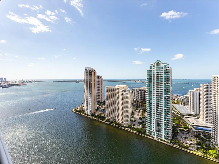 325 Biscayne Blvd #4015 — Photo 4