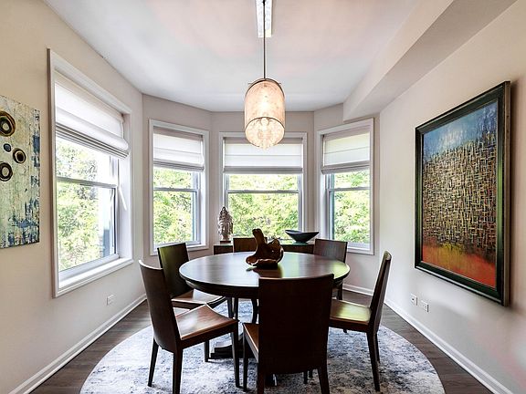 5th image of 7641 N Bosworth Ave #3S