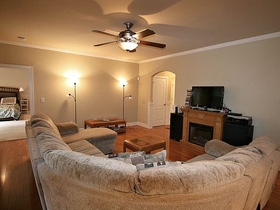 Arched Doorway into Foyer 