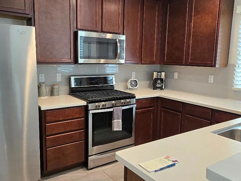 52430 Hawthorn Ct — Photo 9