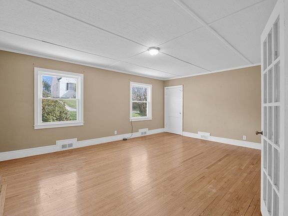 5th image of 805 Hundley St