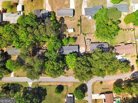 3rd image of 198 Pebble Creek Dr