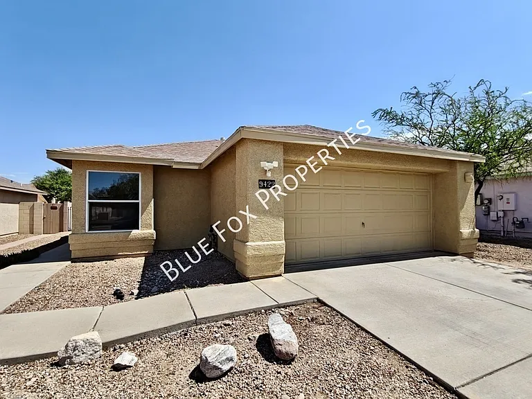 9422 E Cork St — Photo 1