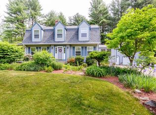 19 Cedar St, Walpole, MA 02081