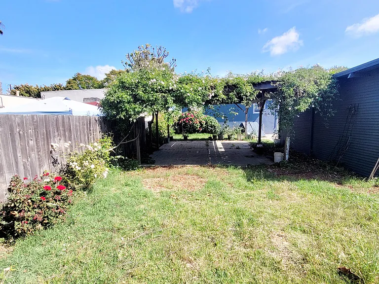 400 Maud Ave — Photo 20