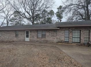 300 Slayden St, Tuckerman, AR 72473