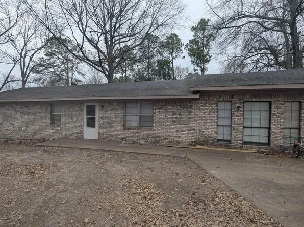 300 Slayden St, Tuckerman, AR 72473