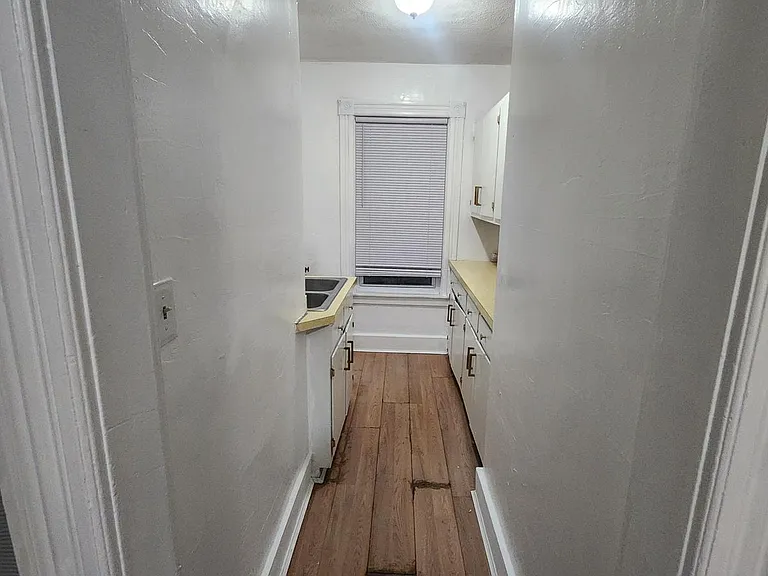 12 Whitney St #1 — Photo 2
