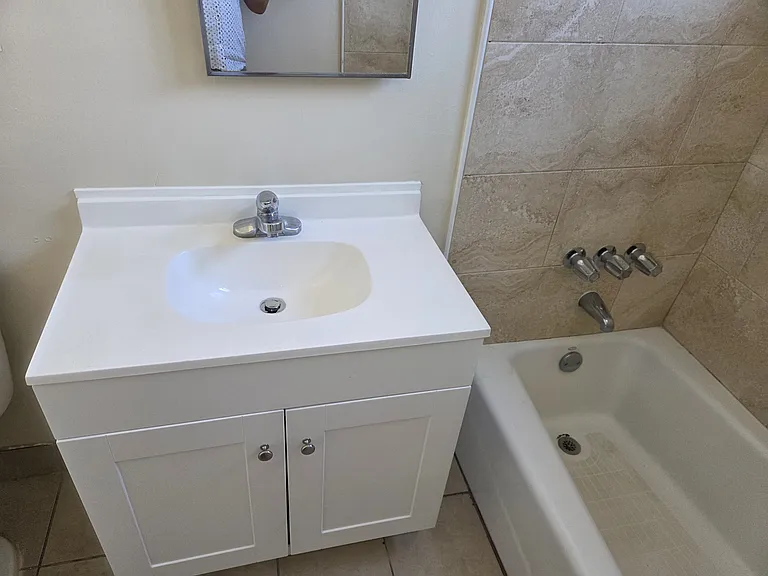 1545 Plaza Del Amo #B — Photo 2