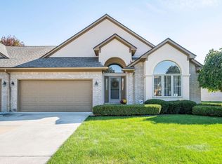 52167 Sawmill Creek Dr, Macomb, MI 48042