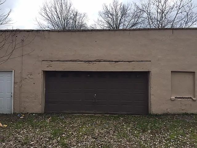 2nd image of 730 Inverness Ave
