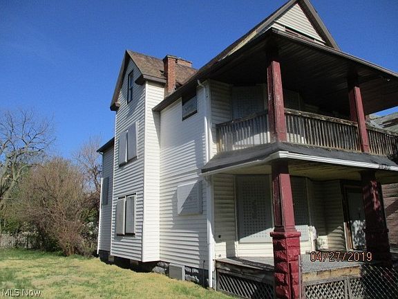 3rd image of 1172-1174 Bender Ave